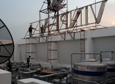 Ngoại thất tòa nhà Vincom Plaza